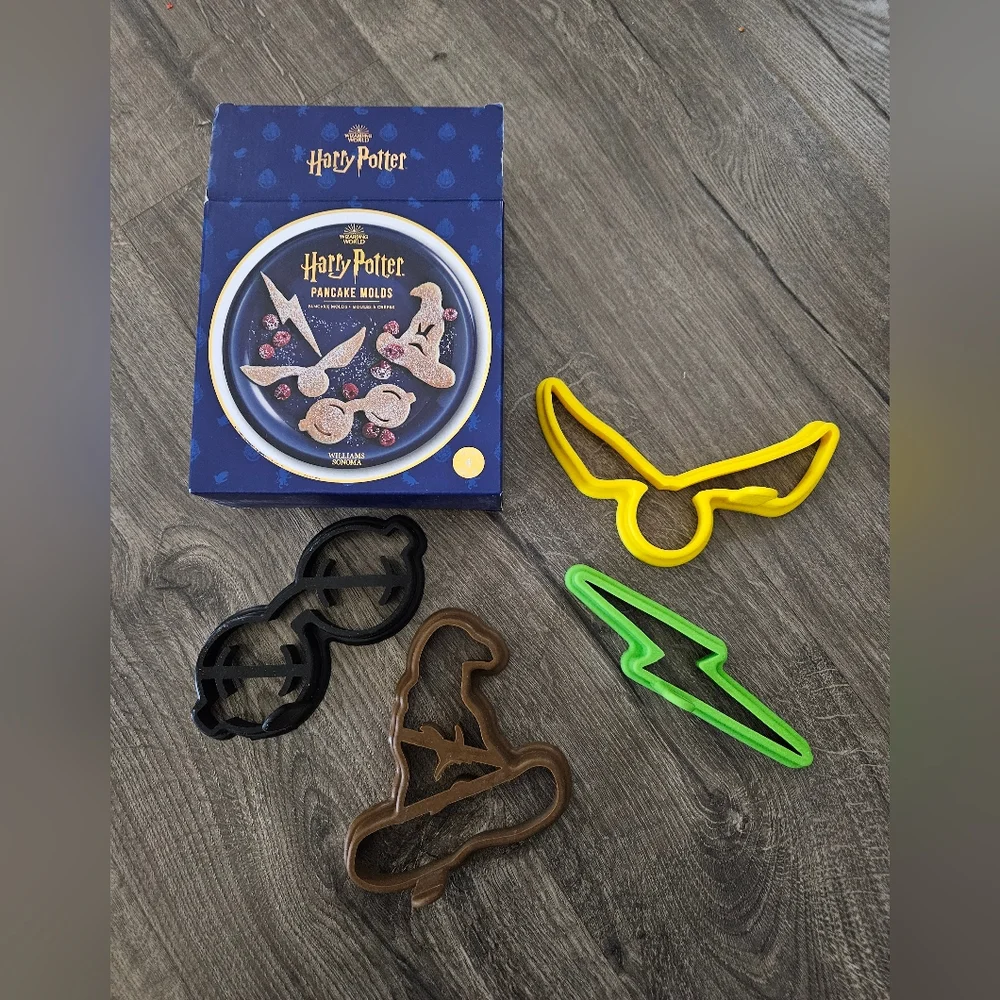 Williams Sonoma Harry Potter Pancake Molds